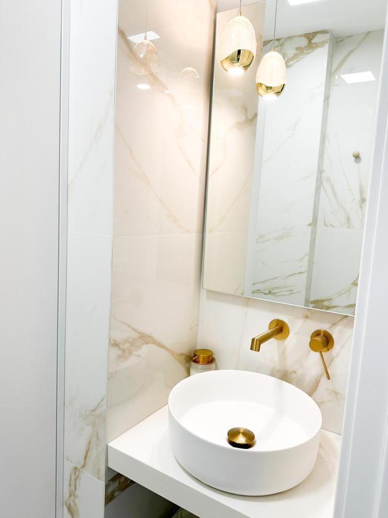 Apartamento En El Centro De Malagaアパートメント エクステリア 写真